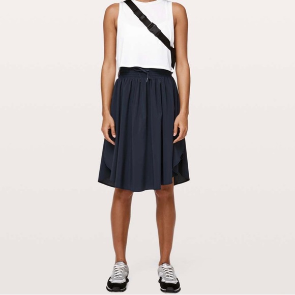 Lululemon The Everyday Skirt BASICALLY NWOT  
True Navy - Picture 3 of 6